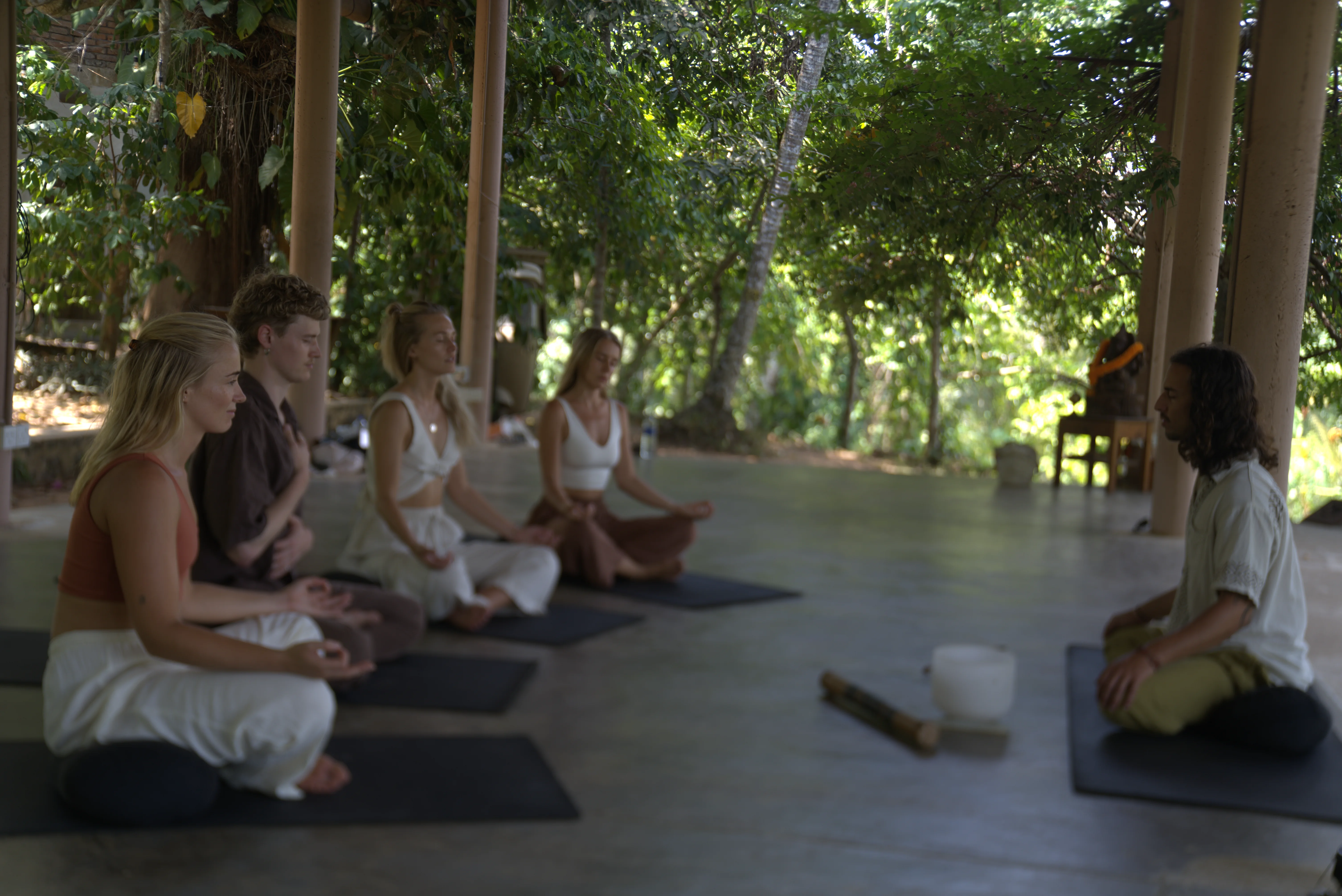 Ram Peris facilitando una sesión de breathwork en Valencia